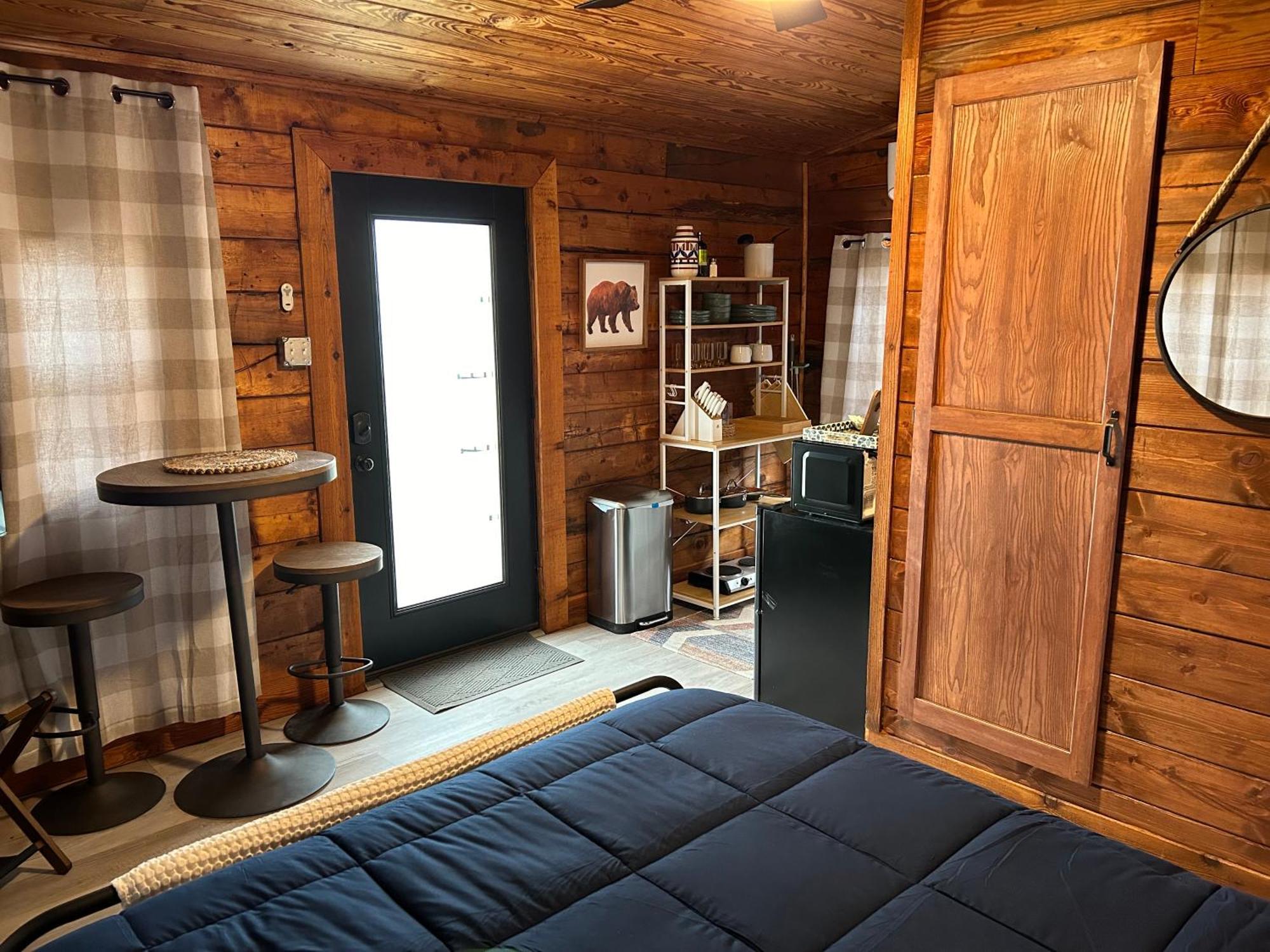 Tack Room Лъбък Екстериор снимка